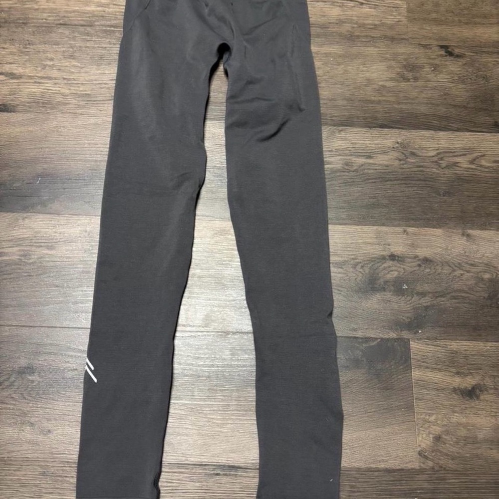 Women Oner Gray Leggings